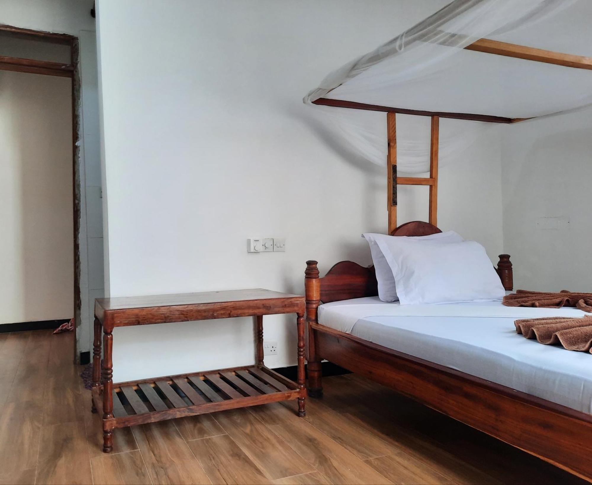 Kajificheni House Bed & Breakfast Нунгви Екстериор снимка